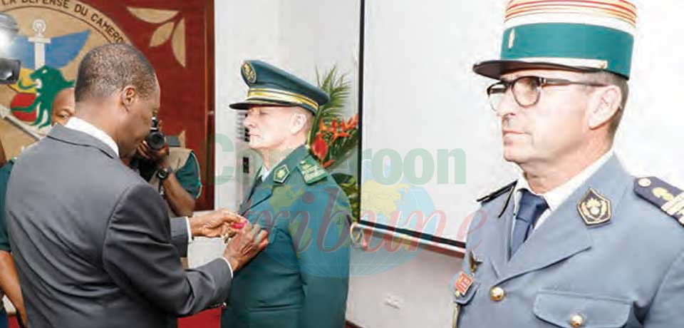 Coopération Cameroun-France : trois militaires français honorés