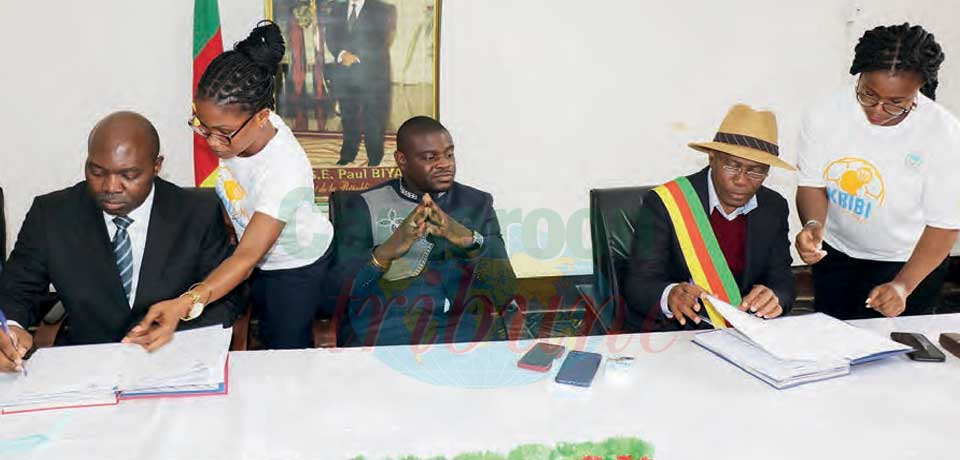 Le maire de cette cité balnéaire a signé, vendredi dernier, un protocole d’accord avec l’Institut africain d’informatique pour la formation de jeunes et femmes aux TIC. Le maire de cette cité balnéaire a signé, vendredi dernier, un protocole d’accord avec l’Institut africain d’informatique pour la formation de jeunes et femmes aux TIC.