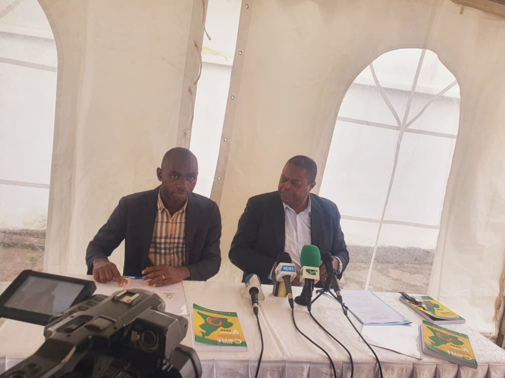 Le Pr. Octave Jokung Nguena, auteur du livre « 100 propositions pour restaurer le Cameroun-vision 2040 » a présenté le concept « Café-citoyen-vision 2040 » le 4 décembre dernier à Yaoundé.