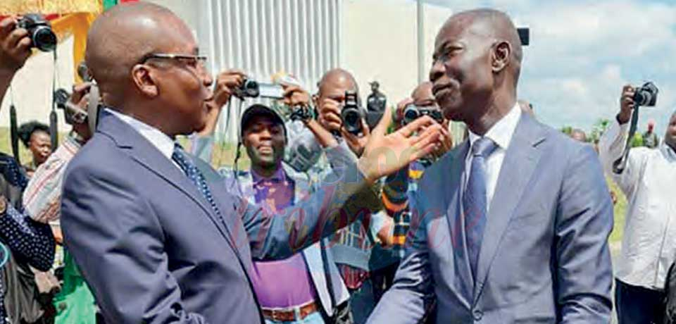 Le Dr Oussaouo Passang Saibou a pris fonction lundi, au cours d’une cérémonie présidée par le ministre de la Santé publique, le Dr Manaouda Malachie. Le Dr Oussaouo Passang Saibou a pris fonction lundi, au cours d’une cérémonie présidée par le ministre de la Santé publique, le Dr Manaouda Malachie.