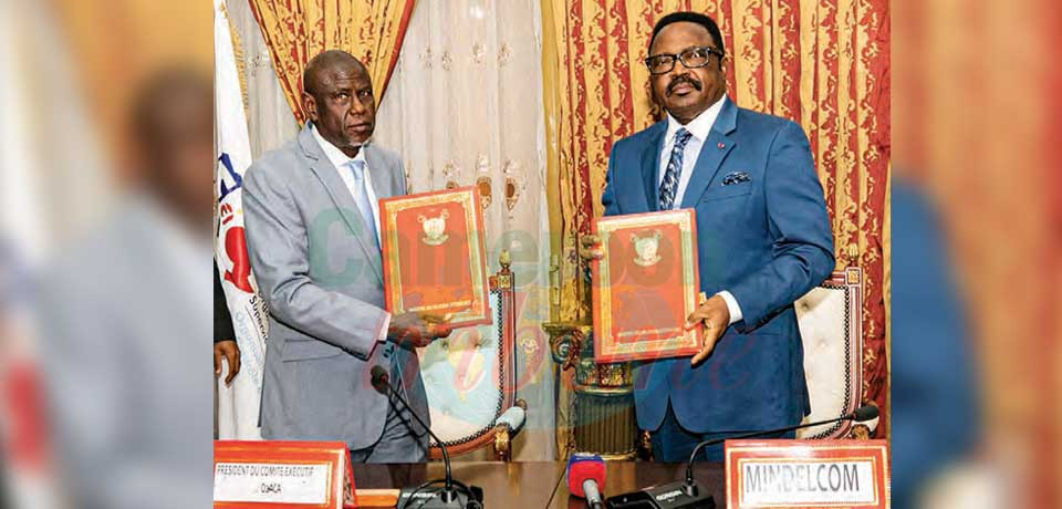 Le ministre délégué, Felix Mbayu et le président du Comité exécutif de cette structure, Boubacar Bah, ont signé l’accord d’établissement hier à Yaoundé.