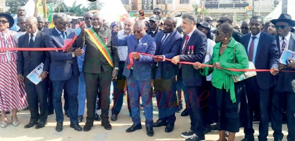 Douala V: Une voie communale aménagée