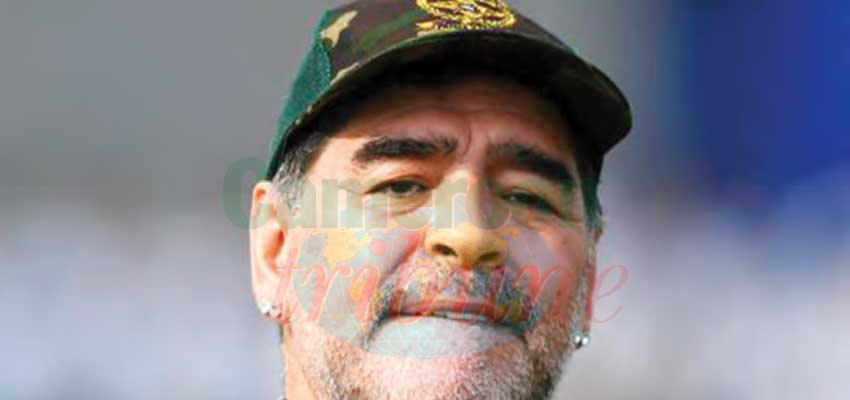 Décès de Stephen Tataw : l’hommage de Diego Maradona Décès de Stephen Tataw : l’hommage de Diego Maradona