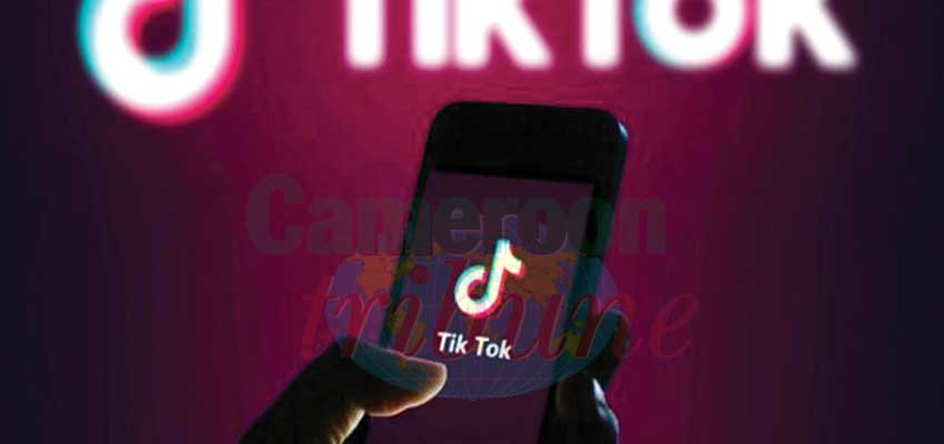 Réseaux sociaux : complètement Tik Tok