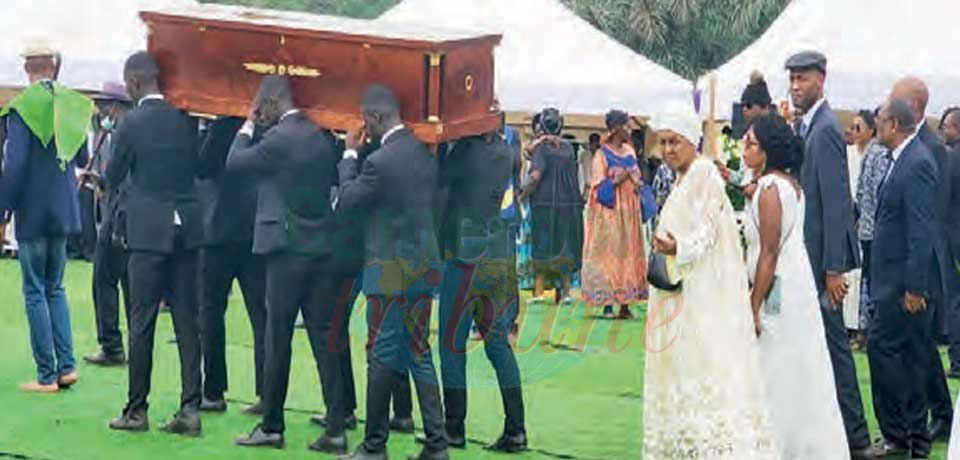 La cérémonie d’inhumation de Benoît Atangana Onana a eu lieu le 4 mars dernier à Binguela par Mbankomo, dans la Mefou-et-Akono.