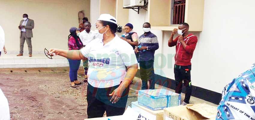 Buea : CHAMEG Ensuring Denizens Mask Buea : CHAMEG Ensuring Denizens Mask