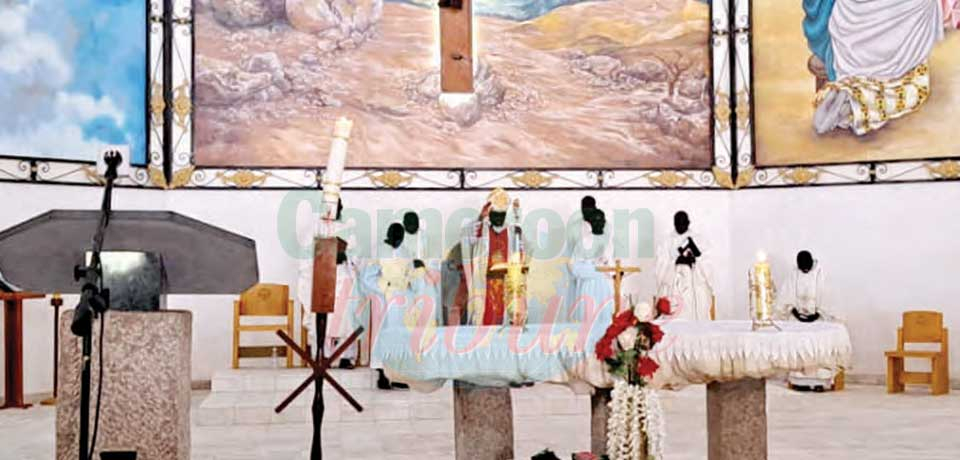 Pâques : les fidèles invités à revêtir Christ Pâques : les fidèles invités à revêtir Christ