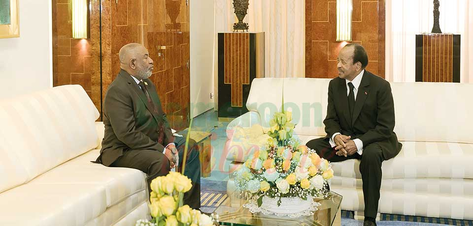 Arrivé à Yaoundé pour l’ouverture de la 33e CAN TotalEnergies 2021, le président Azali Assoumani a salué la bonne organisation de la compétition au cours d’un entretien hier au Palais de l’Unité avec son homologue camerounais, Paul Biya.