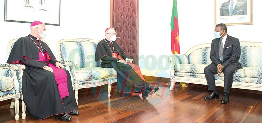 Star Building : PM Shares With Cardinal Pietro Parolin