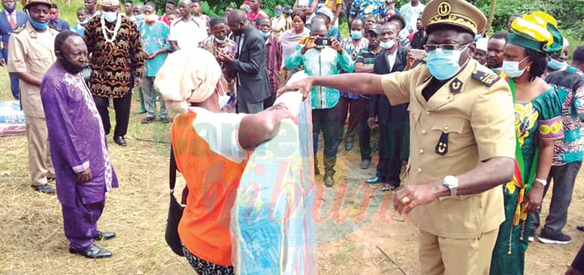 Mbo Hinterland Landslide Disaster : Presidential Couple Comforts Victims Mbo Hinterland Landslide Disaster : Presidential Couple Comforts Victims