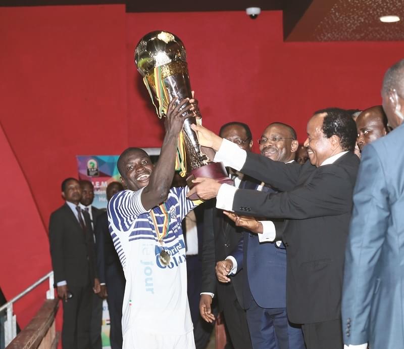 59e finale de la Coupe du Cameroun: retrouvailles entre Paul Biya et les sportifs