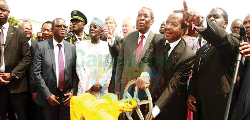 42 ans après, l’ardeur, la motivation et l’ambition de faire du Cameroun un pays démocratique et prospère restent intactes chez Paul Biya. Malgré les turbulences et les vents contraires. 42 ans après, l’ardeur, la motivation et l’ambition de faire du Cameroun un pays démocratique et prospère restent intactes chez Paul Biya. Malgré les turbulences et les vents contraires.
