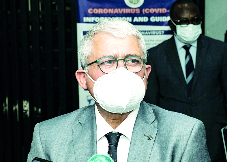 Pour Nicholas Staines, les relations avec le Cameroun sont très bonnes. Pour Nicholas Staines, les relations avec le Cameroun sont très bonnes.