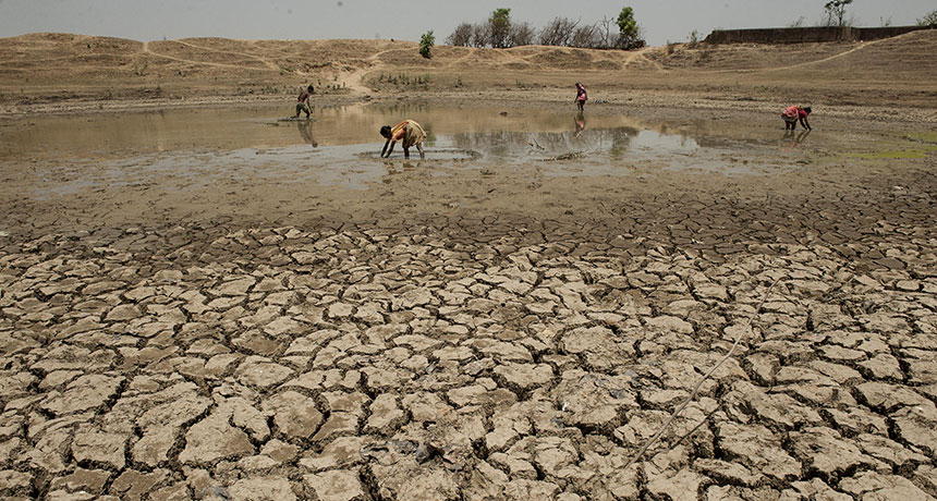 Extreme heat can lead to dehydration, heat exhaustion, and even death, especially among vulnerable people (Photo credit: Xinhua/Alamy Stock)