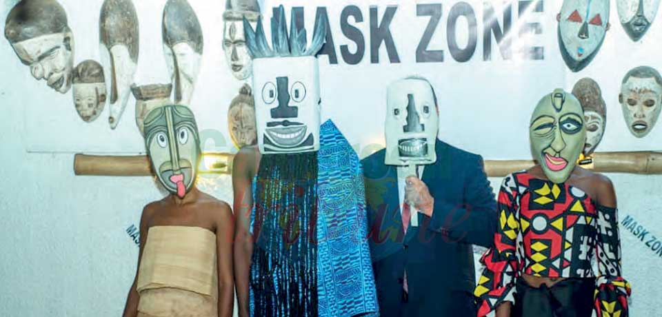 Ce concept emmené par le plasticien et curateur Christian Nana, associant art contemporain et supports numériques, a été présenté le 2 février dernier à Yaoundé.