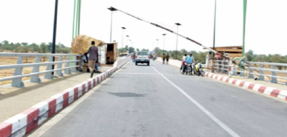 Pont sur le Logone : un an après…: Promesses tenues