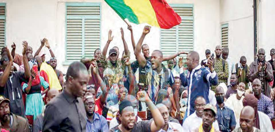 A Bamako, on proteste bruyamment !