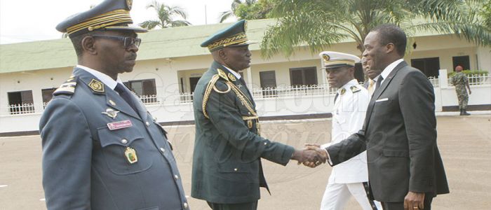 Forces de défense: de nouveaux responsables installés Forces de défense: de nouveaux responsables installés