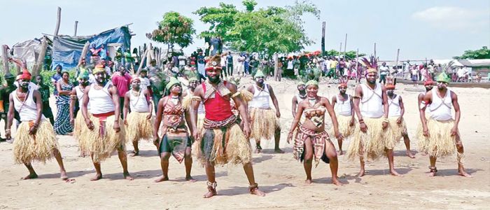 Fally Ipupa: le phénomène « Eloko Oyo »