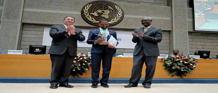 UNEP Baobab Staff Awards:Dr. Richard Munang Wins Programme Innovative Award