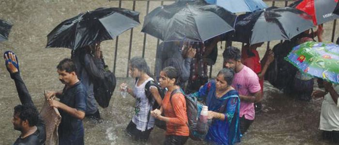 Inde: Bombay a les pieds dans l’eau