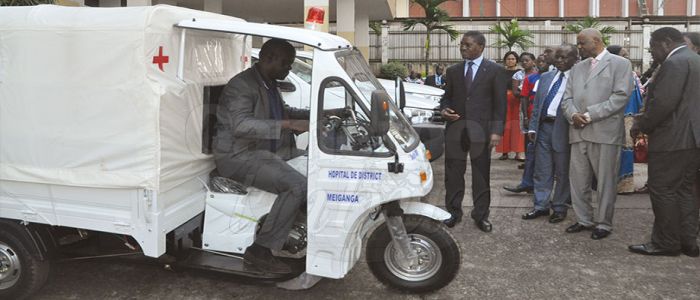 Des appuis aux districts de santé Des appuis aux districts de santé