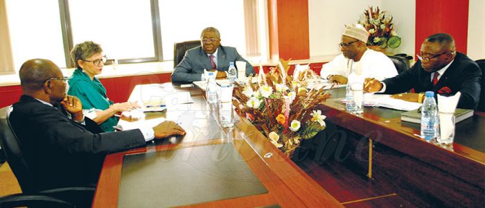 Promotion du bilinguisme et du multiculturalisme: le haut-commissaire du Canada reçu Promotion du bilinguisme et du multiculturalisme: le haut-commissaire du Canada reçu