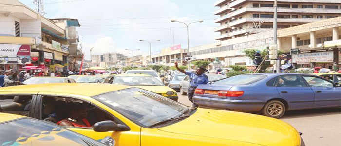 Circulation à Yaoundé: au rythme des embouteillages