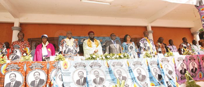 Mfoundi IV: en rangs serrés Mfoundi IV: en rangs serrés