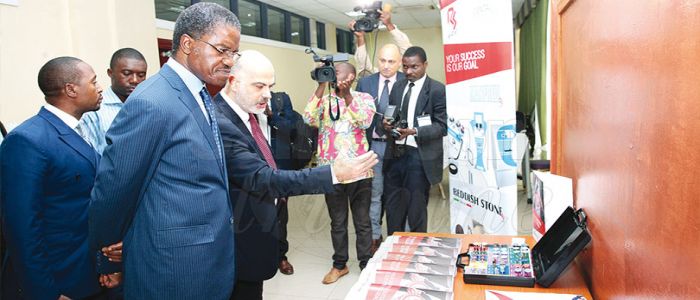 Soins dentaires: l’Italie expose son savoir-faire