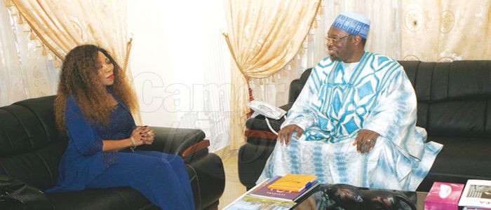 Coopération: deux diplomates chez le Mincom Coopération: deux diplomates chez le Mincom