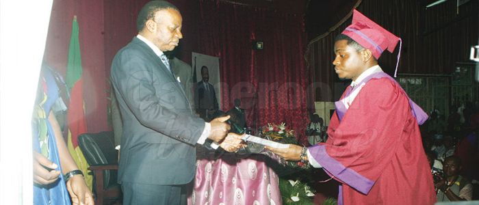 Faculté de médecine : 470 nouveaux praticiens sur le terrain Faculté de médecine : 470 nouveaux praticiens sur le terrain