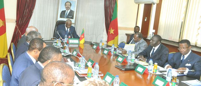 Travail décent: le gouvernement encourage les réformes Travail décent: le gouvernement encourage les réformes