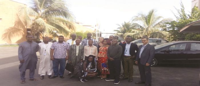 Reportage en zone de conflit: comment éviter les pièges du digital Reportage en zone de conflit: comment éviter les pièges du digital