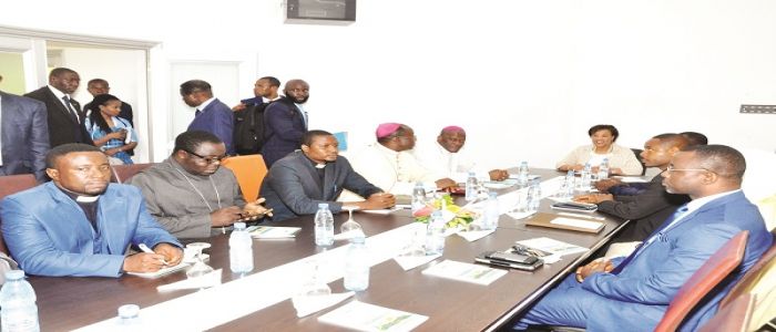 Buea: Commonwealth Secretary-General Gathers Peace Proposals
