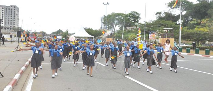 Douala Youths Demonstrate Patriotism
