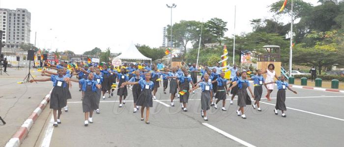 Douala Youths Demonstrate Patriotism Douala Youths Demonstrate Patriotism