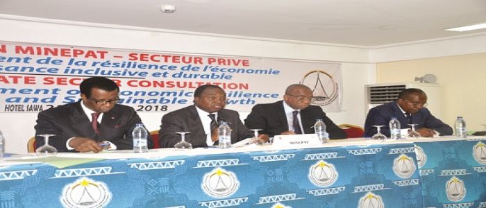 Public-privé: la réflexion va se poursuivre Public-privé: la réflexion va se poursuivre