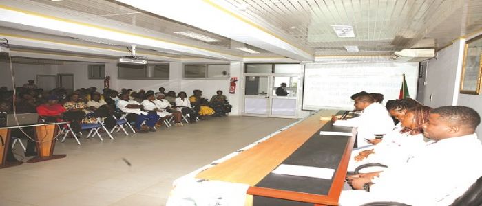 Cancer: des centaines de femmes dépistées Cancer: des centaines de femmes dépistées