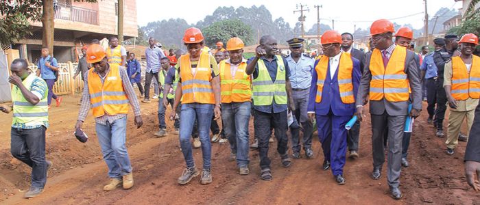 Bafoussam: le chantier des routes lancé
