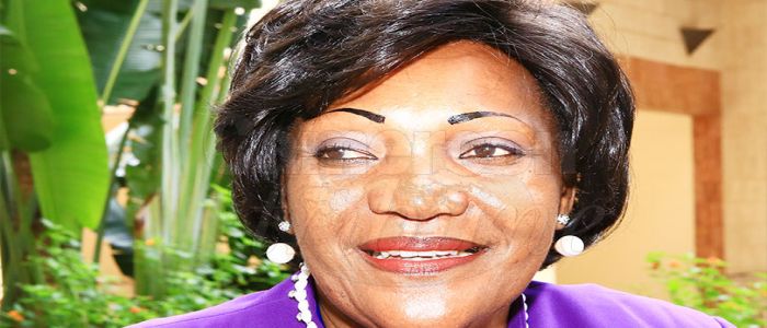 Nicole Okala Bilaï: ur les traces de son père Nicole Okala Bilaï: ur les traces de son père