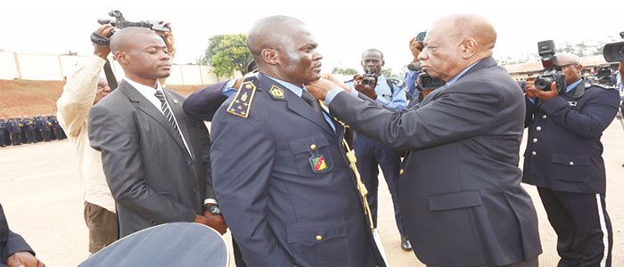 Police: plus de 1 300 fonctionnaires à l’honneur Police: plus de 1 300 fonctionnaires à l’honneur