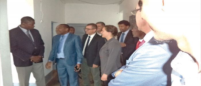 Bertoua: l’ambassadeur de France visite les chantiers