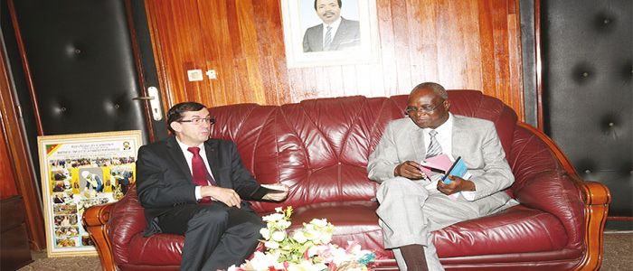 Emploi: l’ambassadeur de France chez le MINEFOP