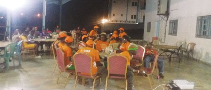 Les Fans, comme à Abidjan Les Fans, comme à Abidjan