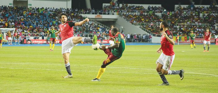 Les Lions maîtrisent les Pharaons