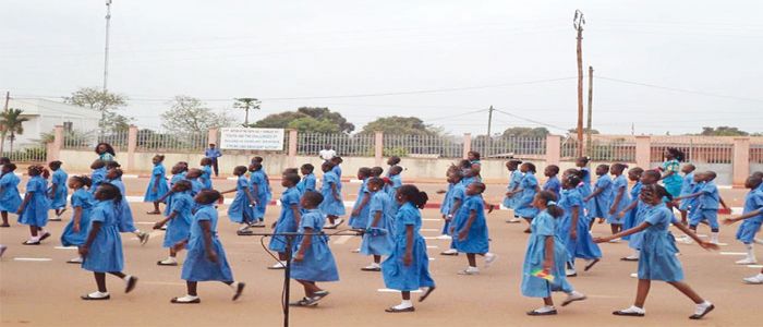 Bertoua: du concret pour trois jeunes à l'occasion de la fête de la jeunesse Bertoua: du concret pour trois jeunes à l'occasion de la fête de la jeunesse