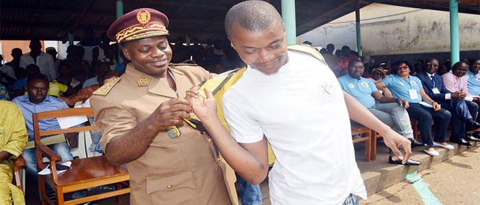Fête de la jeunesse: des dons pour 30 mineurs Fête de la jeunesse: des dons pour 30 mineurs