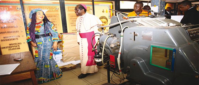 Journée internationale de la femme:Mgr Jean Mbarga au Groupe inter-Press  