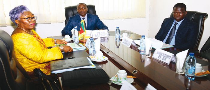 Initiative pour la transparence dans les industries extractives: une mission au Cameroun